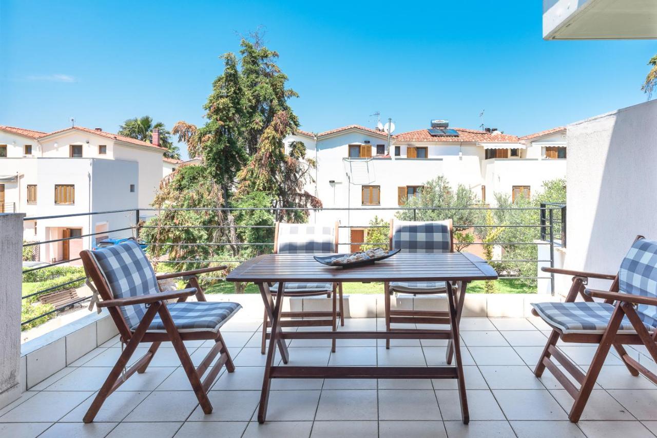 Pefkohori Del Sol By Luxlikehome Pefkochori Exterior photo