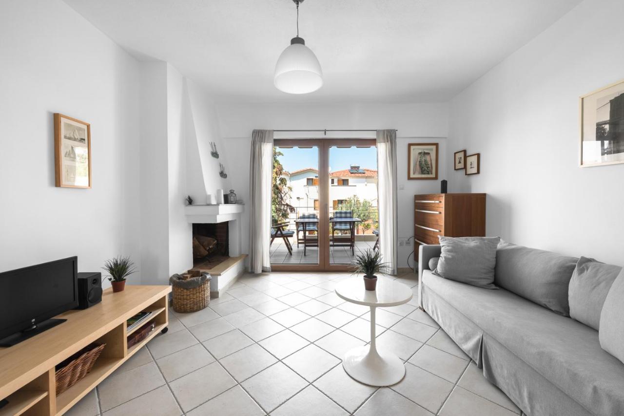 Pefkohori Del Sol By Luxlikehome Pefkochori Exterior photo