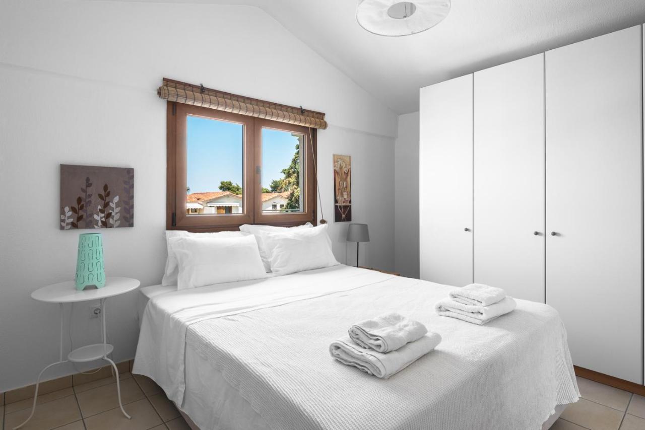 Pefkohori Del Sol By Luxlikehome Pefkochori Exterior photo